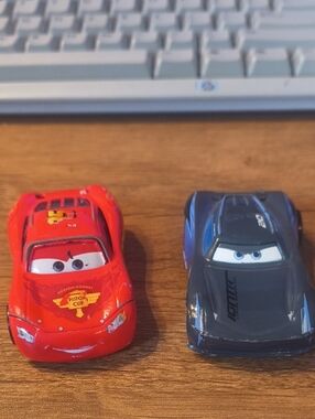 Disney Cars Mattel Diecast Lot - Lightning McQueen & Jackson Storm